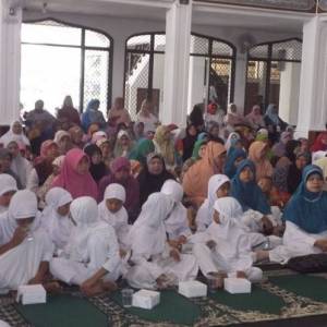 Perbaikan Anak2 Balita Dhua’fa dan Pembinaan orang tua mereka Kegiatan Masjid Jami' Imam Bonjol KOTA ADM. JAKARTA SELATAN