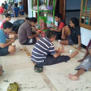 gotong royong membangun kesejahteraan masjid Kegiatan Baitul Muttaqin KAB. MADIUN