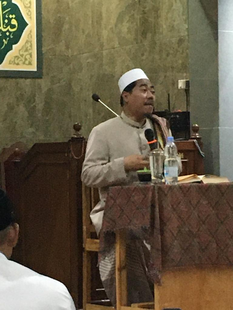 Pengajian Selasa Malam oleh KH. Fakhruddin Al-Bantani