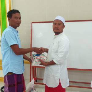 Penyerahan  Infaq Beras Kegiatan Masjid Al Muttaqin KOTA LANGSA