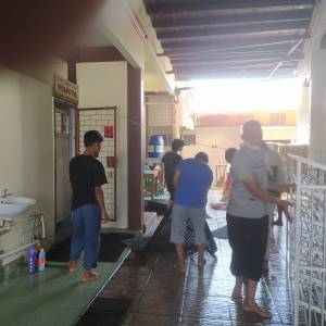 Gotong Royong  menjelang Ramadhan Kegiatan Masjid Nurul Hikmah KOTA PADANG