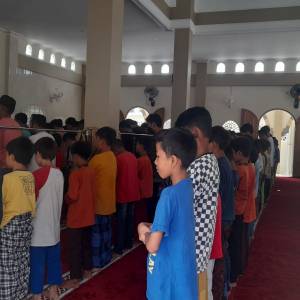 Sholat Jum'at  Kegiatan Masjid Al-Huda Gurun Laweh KOTA PADANG