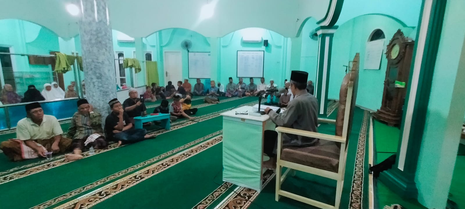 Kajian Ahad Malam Senin Kegiatan MASJID AL-HUDA REJOMULYO KOTA METRO