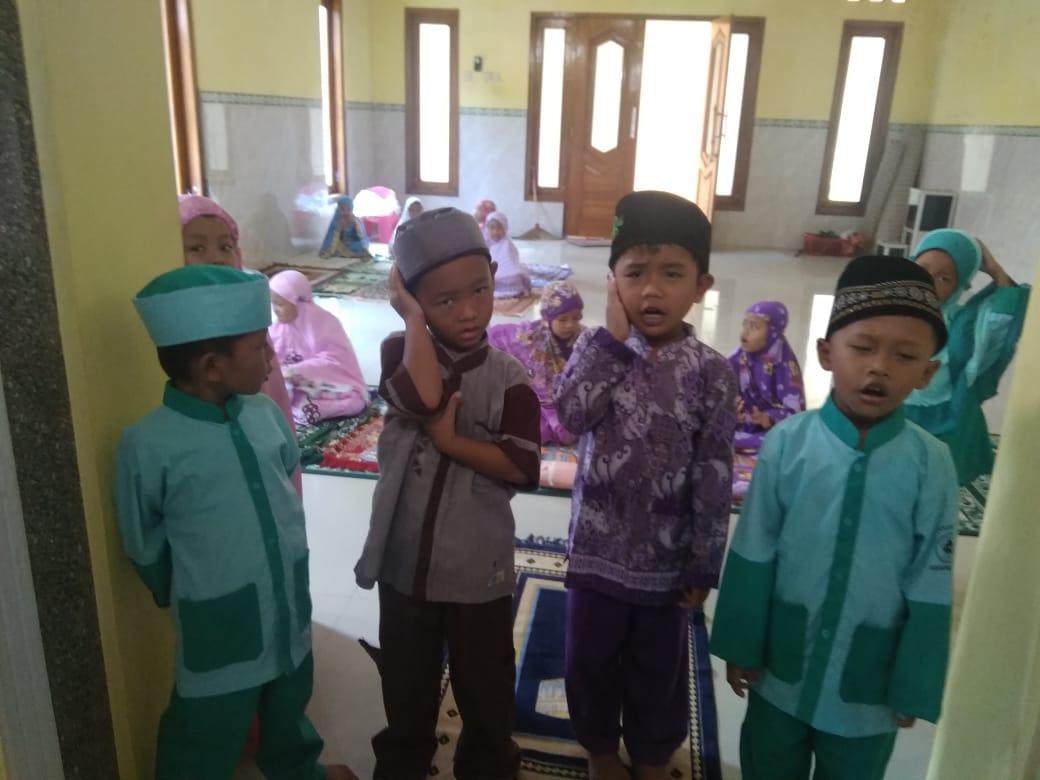 Praktek Adzan Kegiatan Masjid Hamood Al Habsi KAB. TEGAL