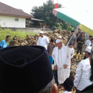 Peletakan Batu Pertama Kegiatan ALWUSTHO KAB. TANGERANG