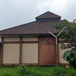 Tampak Belakang Masjid