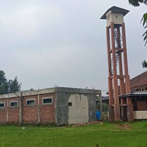 Tampak Samping Masjid