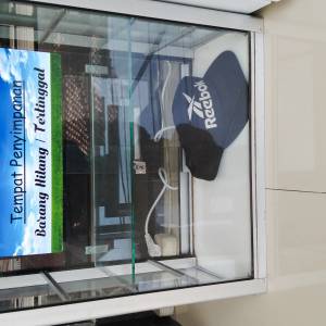 Tempat barang jamaah  tertinggal