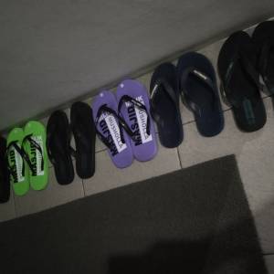Sandal untuk ke Toilet
