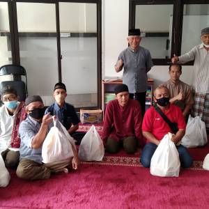 Pembagian Paket Sembako