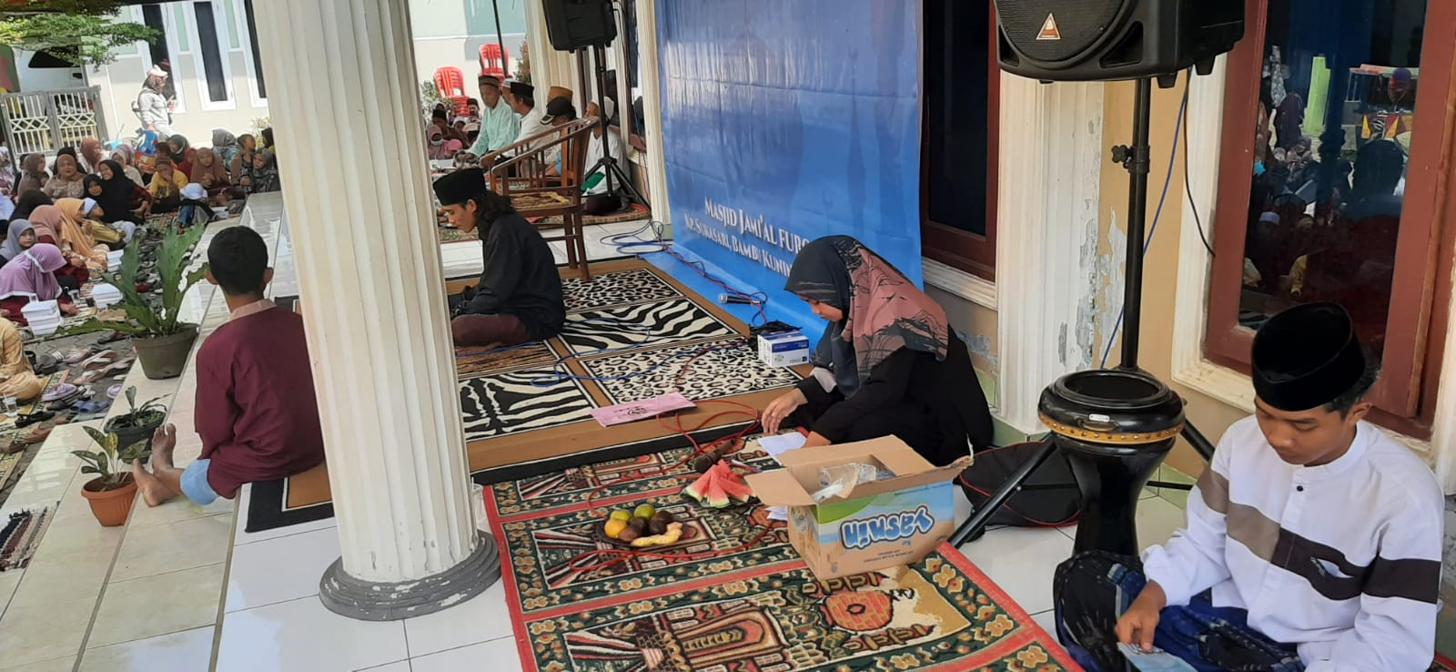 MASJID JAMI' AL-FURQON