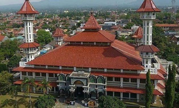 Masjid Agung Cianjur — 