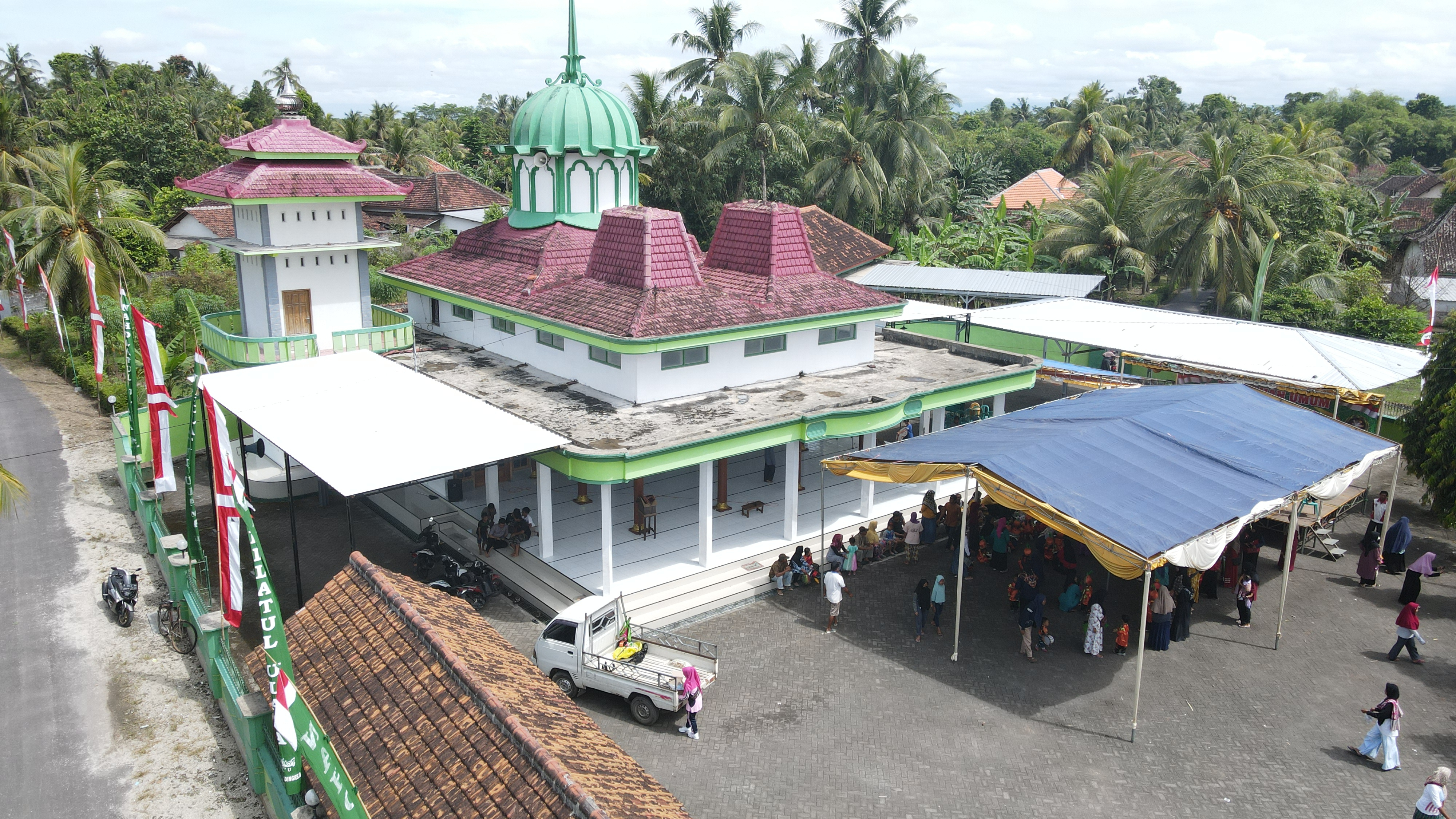 Masjid Mamba'ul Khoirot