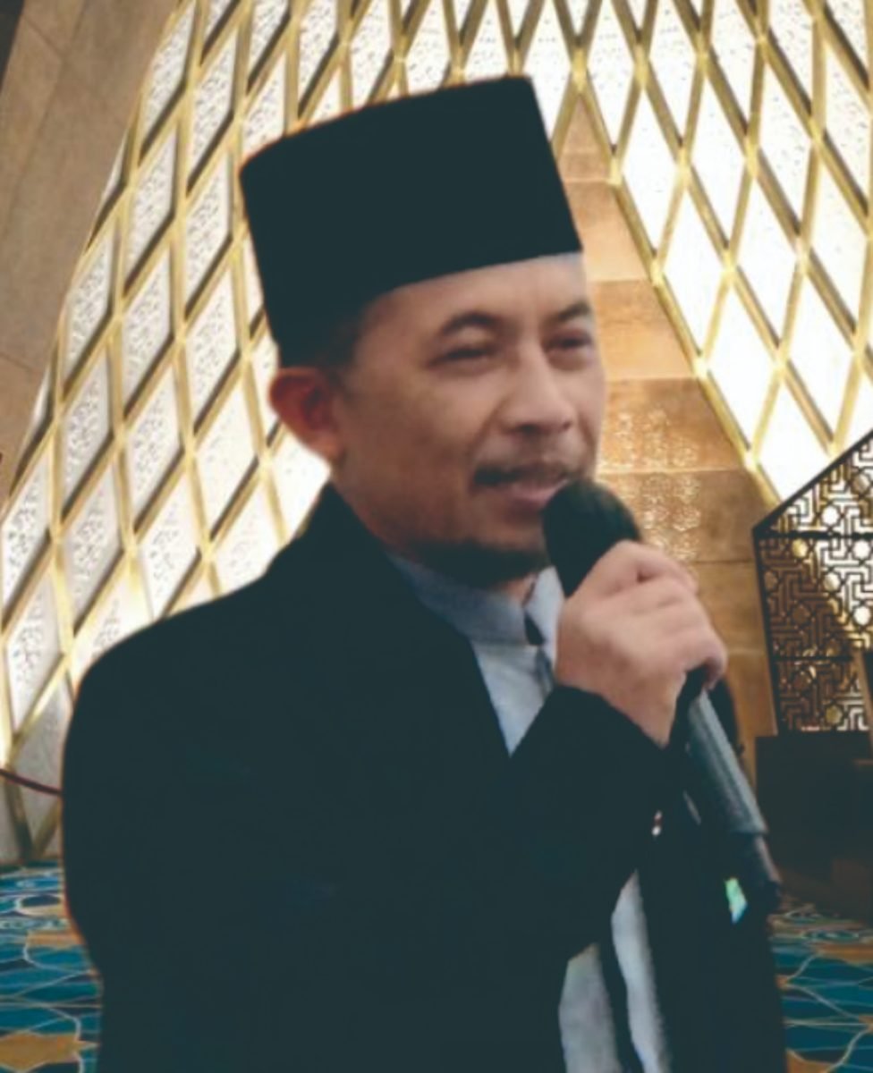 Ustadz di Masjid Abu Bakar Ash-Shiddiq