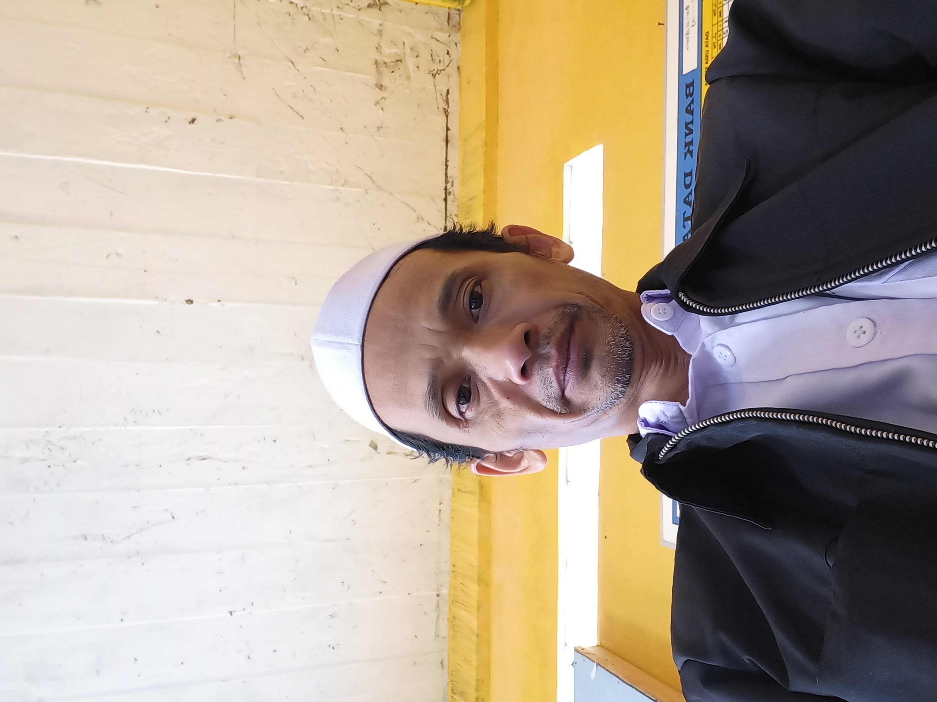 Ustadz di Masjid Jami Darussalam Banjaran